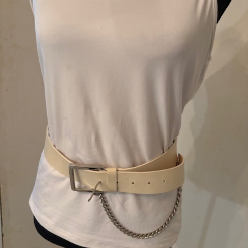Vintage Ellen Tracy white leather belt